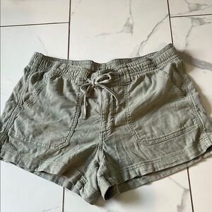 American Eagle Outfitters Green Cargo Shorts Lightweight Comfort